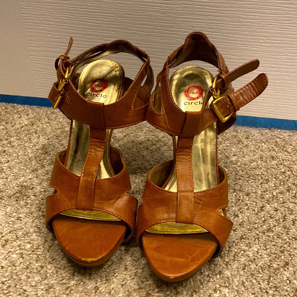 Size 7.5 heels